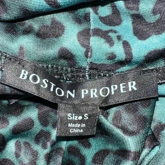 Boston Proper Women’s Green Back Leopard Turtleneck Knit Long Sleeve Top Small - Picture 11 of 16